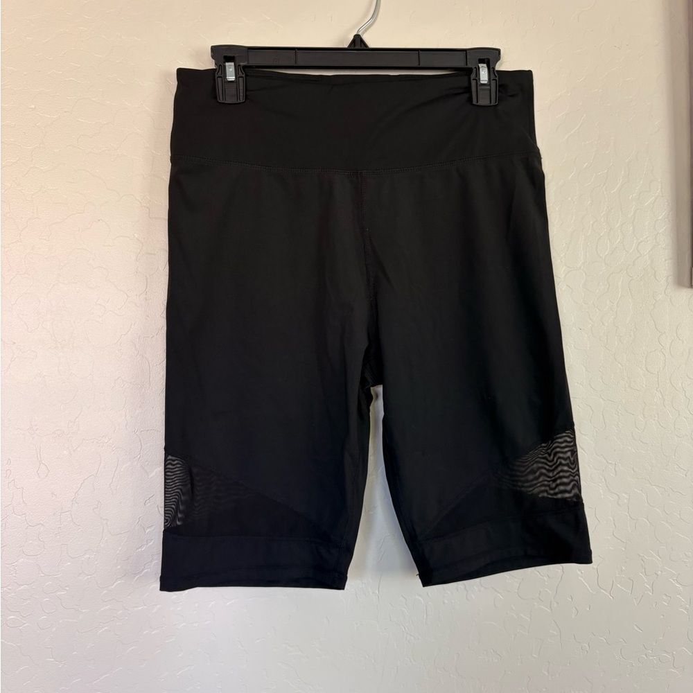 Iris and Ink Black Mesh Accent Bike Shorts Extra Large